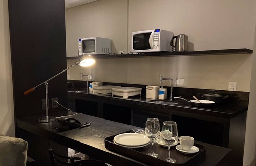 Reboucas Casa | Suite Family with kitchen by ¼ UmQuarto 6-PR.
