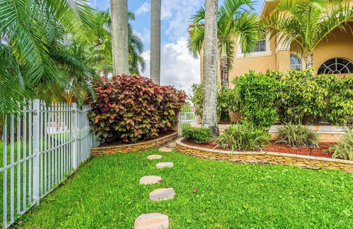 SilverLakes Apartamento | Suite located near everything in Hollywood is