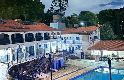 Amparo Apartamento | Suite for 3 people - Between Serra Negra and Amparo.