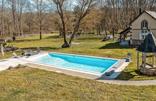 Gien Casa | Suite Frênes avec piscine