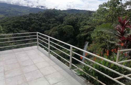 Savegre Apartamento | Suite Frente a la Cascada