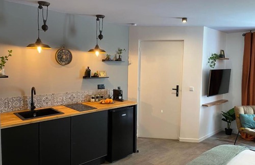 Eyrans Apartamento | Suite Garonne - baignoire balnéo duo à bulles - Luxe et charme - climatisation