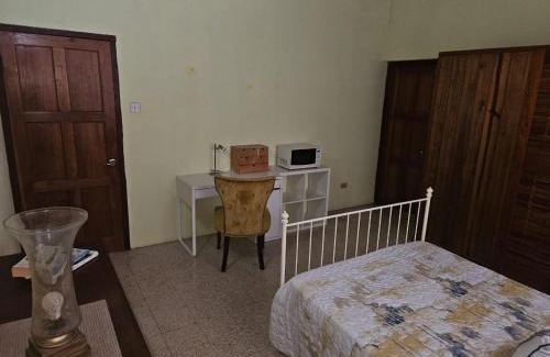 Runaway Bay Casa | Suite Georgiana - Ensuite Double Bedroom, Cardiff Hall, Runaway Bay, One Mile to Beaches, 1 Hour From Montego Bay Airport