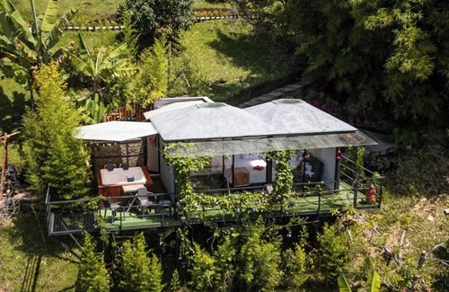 El Penol Cabina | Suite Gold Rocks Glamping