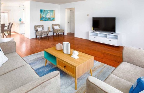 Tustin Apartamento | Suite in the Heart of Tustin