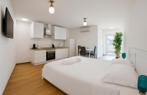 Sarnico Casa | SUITE IN THE HISTORIC CENTER - free Wi-Fi