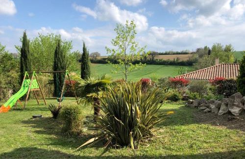 Montaut Apartamento | Suite indépendante au cœur d’un jardin arboré.