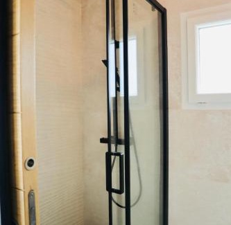 Chauviniere Cama Y Desayuno | Suite Jacuzzi privatif Li Li et Rose