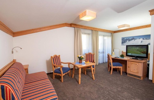 Kaprun Casa | Suite "Kitzsteinhorn" with shower or bath short - Hotel Tauernhof