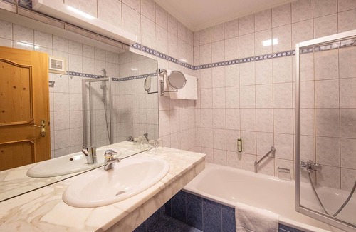 Kaprun Casa | Suite "Kitzsteinhorn" with shower or bath short - Hotel Tauernhof