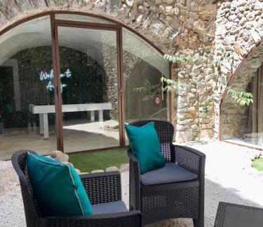 Anduze Apartamento | Suite l'Écrin Caché avec billard et baignoire îlot