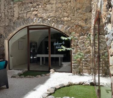 Anduze Apartamento | Suite l'Écrin Caché avec billard et baignoire îlot