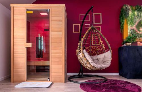 Pezarches Apartamento | Suite L'echappee - Maison romantique - SPA & Sauna Privatif- Pole Dance - Lit rond avec miroir au plafond