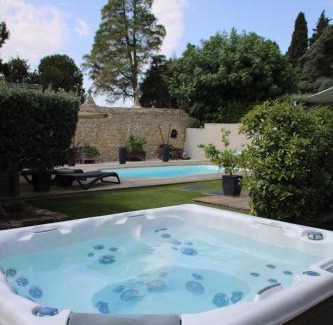 Moussan Casa | Suite l'inattendu avec Spa privatif et espace bien-être.