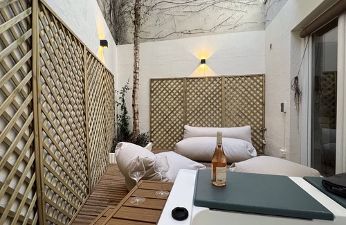 Ternes Apartamento | Suite Luxueuse Avec Jardin Privatif et Jacuzzi