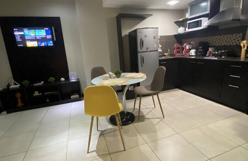 Puerto Santa Ana Apartamento | Suite Luxury Vista Parcial al Río
