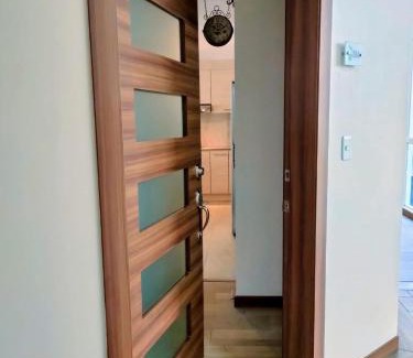 Conocoto Apartamento | Suite minimalista con vista a los volcanes
