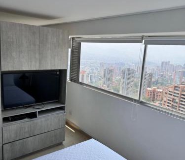 El Tesoro Apartamento | Suite Moderna y de lujo con la mejor vista a la ciudad - Poblado Medellín