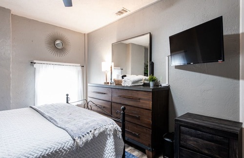 Smoketown Jackson Apartamento | Suite near downtown Louisville, KY · Suite XII