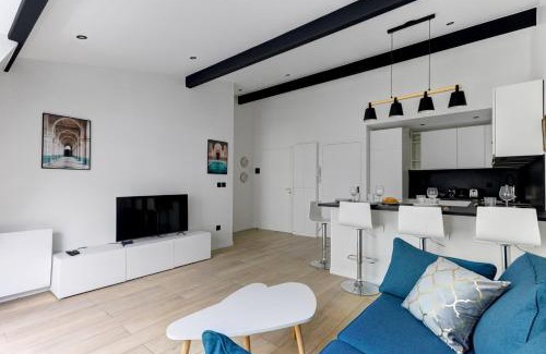 Suresnes Apartamento | Suite New Delhi - Superbe Appartement