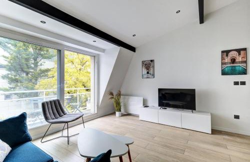 Suresnes Apartamento | Suite New Delhi - Superbe Appartement