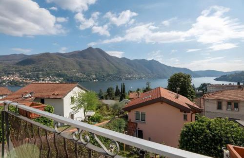 Moltrasio Casa | Suite panoramica in Guest House