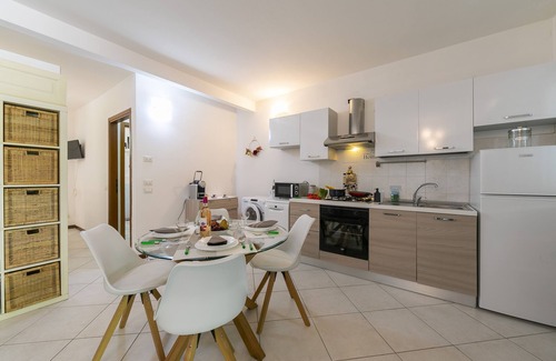 Barbarano Apartamento | Suite Perla Salò Terrace 100m from Lake, Salò, Italy