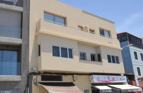 Melenara Apartamento | SUITE PLAYA Y MAR - sea view, wifi and AC