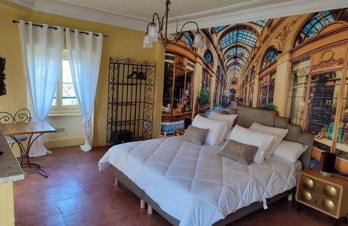 Centre Ville d'Ales Cama Y Desayuno | Suite Romantique Balneo