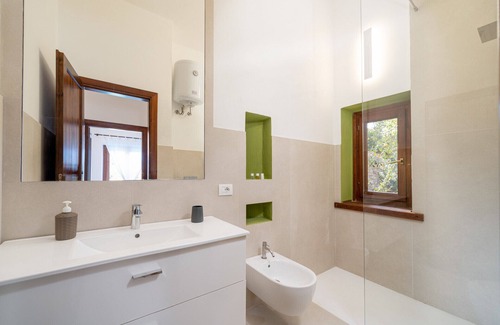 Costa Paradiso Complejo | Villa Rosa 8 con piscina privada y solarium con vista al mar