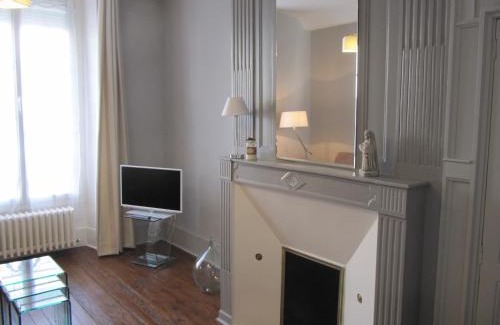 Beaumont-sur-Sarthe Cama Y Desayuno | Suite Sainte Anne