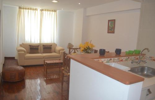 Leuro Apartamento | Suite Service Apart Hotel