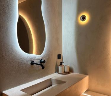 Charleville-Mezieres Apartamento | Suite SPA privé by Collection AURA - Charleville-Mézières à deux pas de la Place Ducale