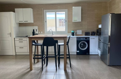 Trois-Rivieres Apartamento | Suite Spacieuse 4 77m2 Offrant une Magnifique vue sur la mer et Les Saintes