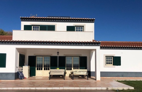 Carvalhal Apartamento | Suite to rent in countryside family home