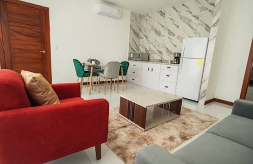 Cojimíes Apartamento | Suite w/Outdoor pool and Kitchenette
