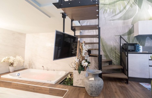 Rivotorto Apartamento | Suite con jacuzzi y piscina en Asís