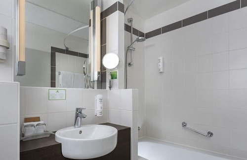 Neu-Isenburg Apartamento | Vrbo Property