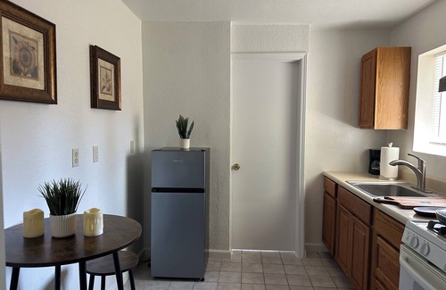 Arden-Arcade Casa | Suite with private kitchen