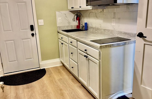 South Redlands Casa | Suite with separate entrance in Redlands -no cleaning fee