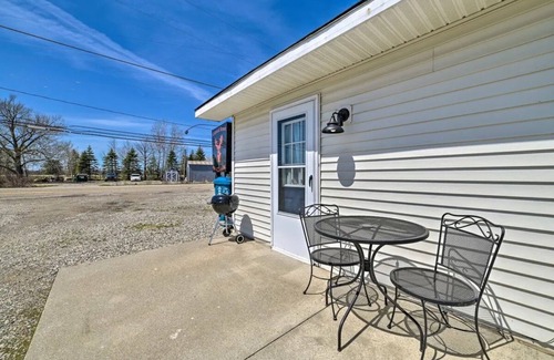 Houghton Lake Apartamento | Suite with Shared Private Beach! PET FRIENDLY!