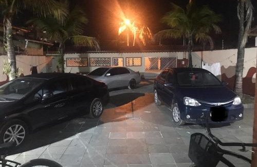 Indaia Casa | Suite2 a 3 quadras da praia