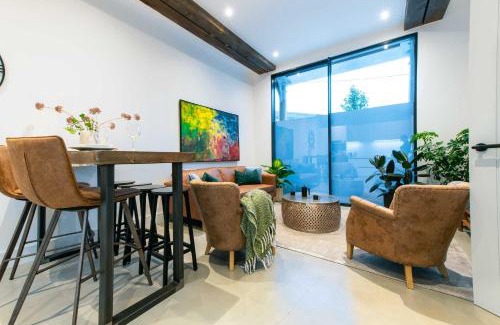 Plymouth Casa | Suite21@RWY