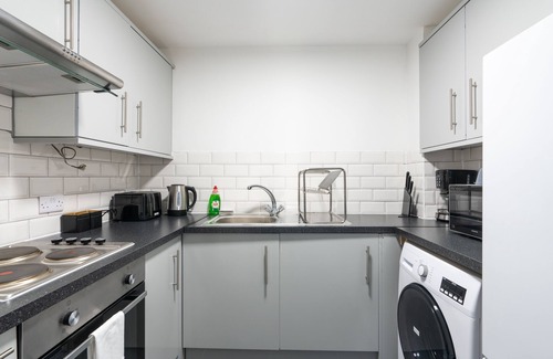 Abbey Wood Apartamento | Suites by Rehoboth ★ Estación Abbey Wood ★ Londres