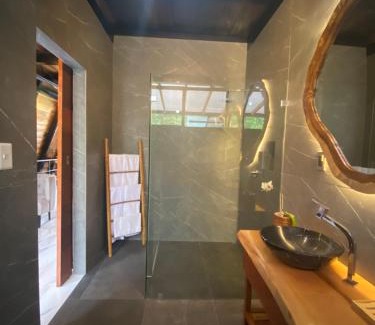 Mindo Cabina | Suites Casa ColibrÍ