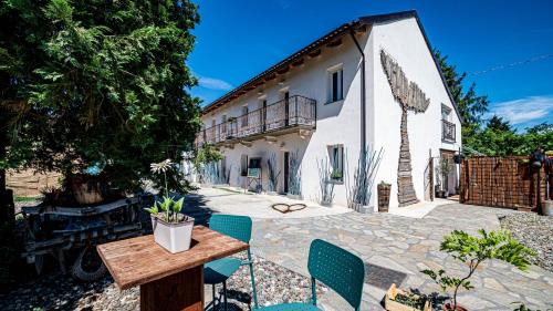 Cortandone Cama Y Desayuno | Suites con Vista Panoramica e Home Restaurant - Pet Friendly nel Monferrato