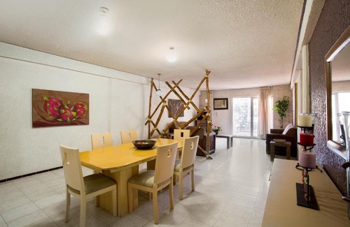 Zona Paseo Montejo Hotel | Suites Del Sol