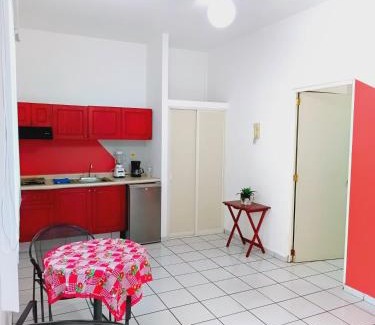 San Pablo Apartamento | Suites Galván centro Colima, alberca, Wifi, parking