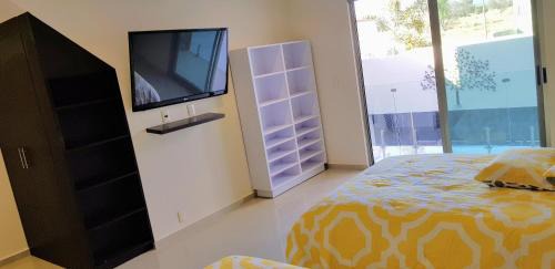 Villa de Álvarez Hotel | Suites Lagunas