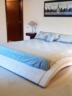 Villa de Álvarez Hotel | Suites Lagunas